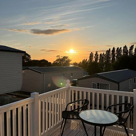 Escape City Caravan Lytchett Minster Kültér fotó