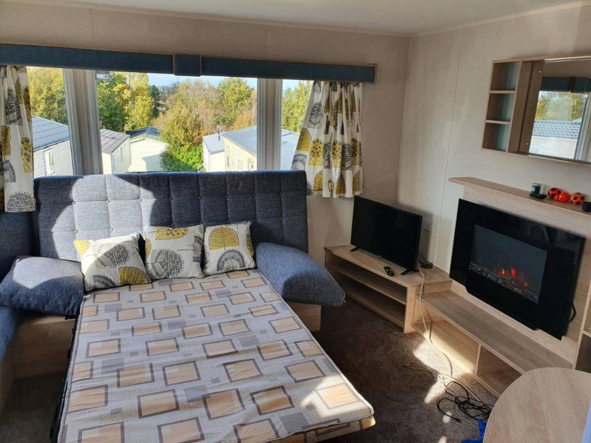 Escape City Caravan Lytchett Minster Kültér fotó