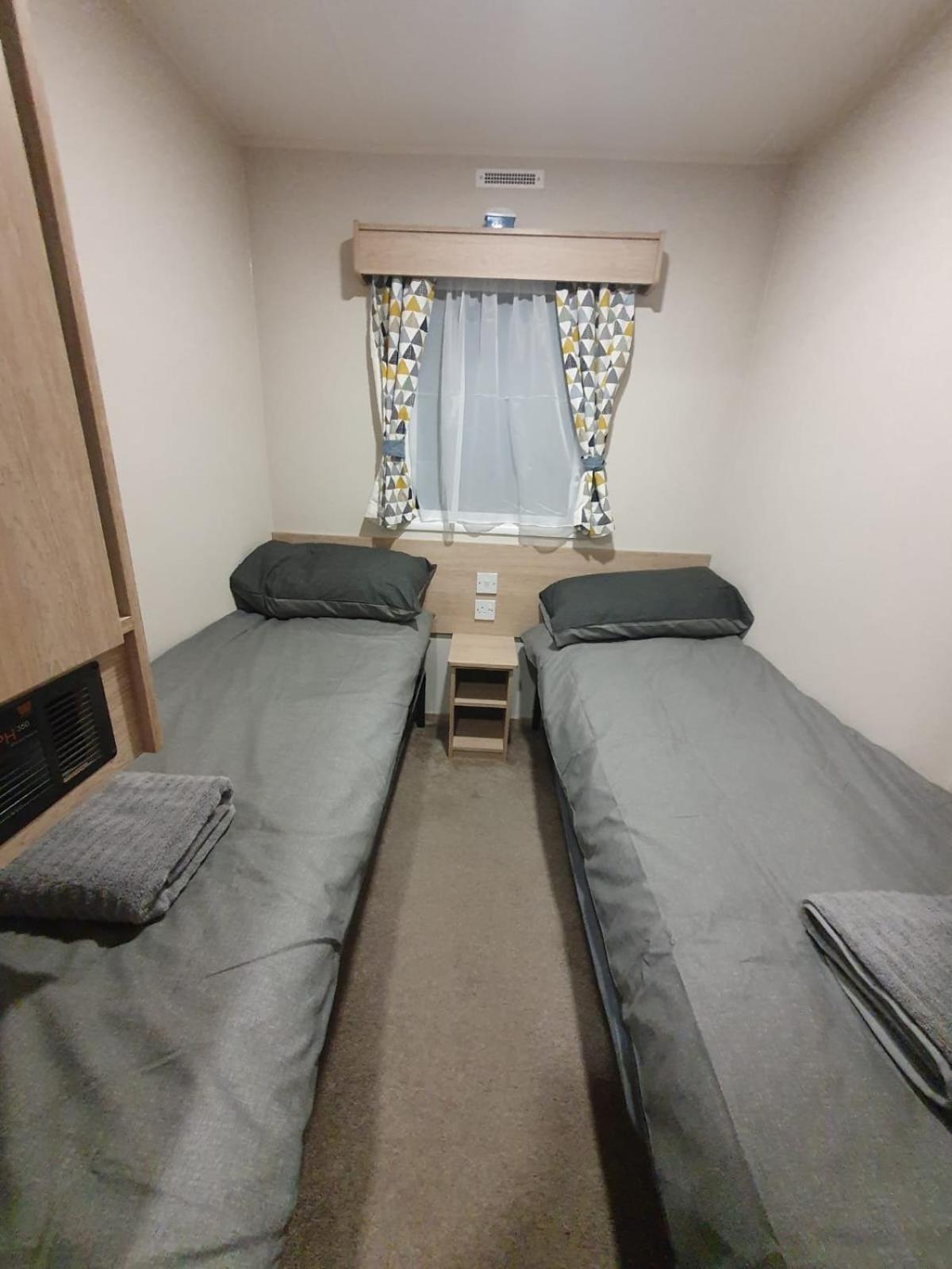 Escape City Caravan Lytchett Minster Kültér fotó